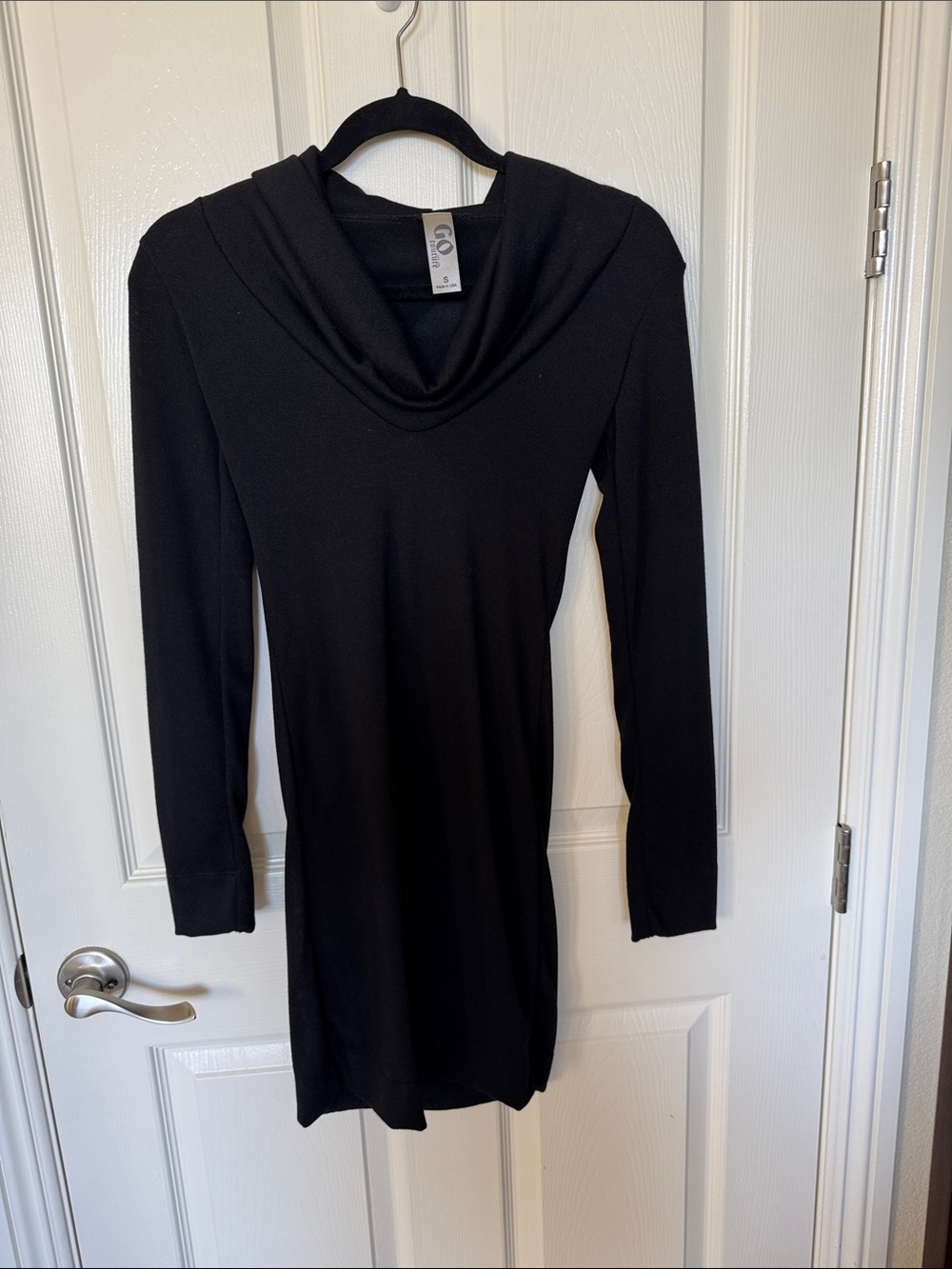 Go couture size small Black Long-Sleeve Cowl Neck Dress